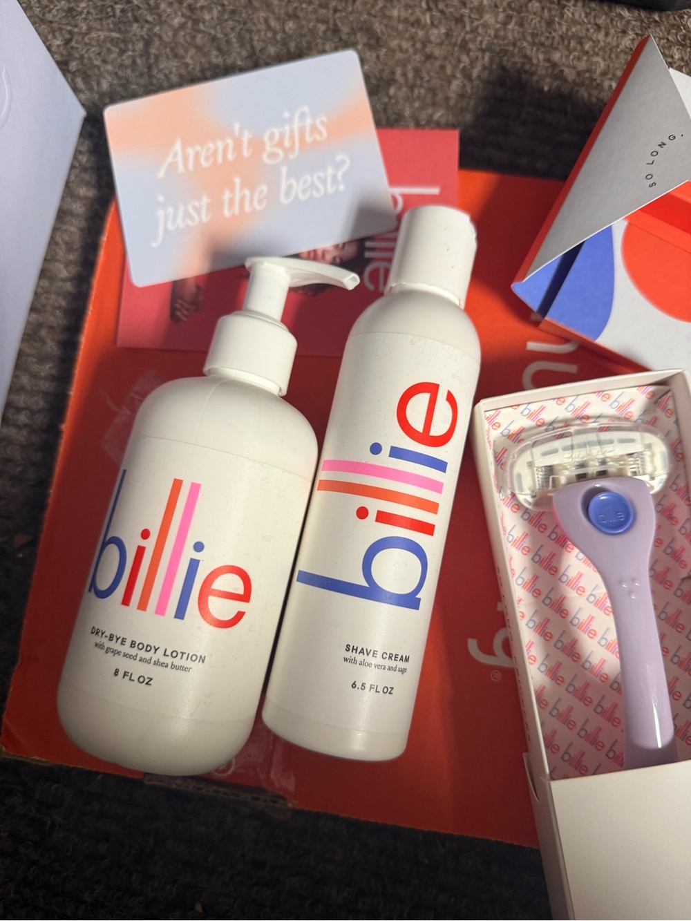 Billie Razors Smooth Operator Set w/ razor 4 bide refills, shave cream, lotion